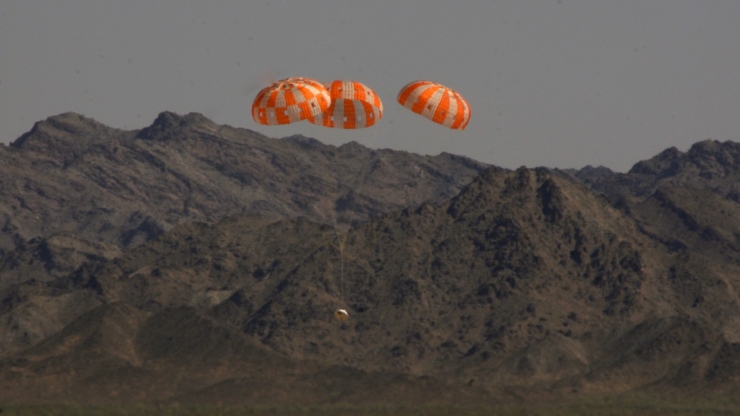 Космический корабль Orion успешно прошел испытания по приземлению