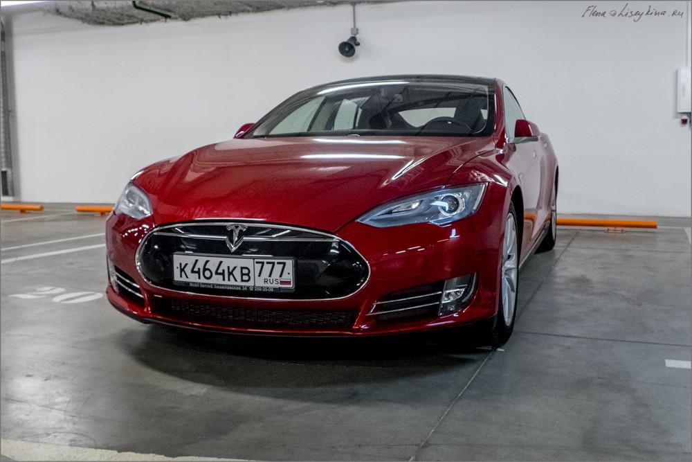 Tesla Model S: близкое знакомство