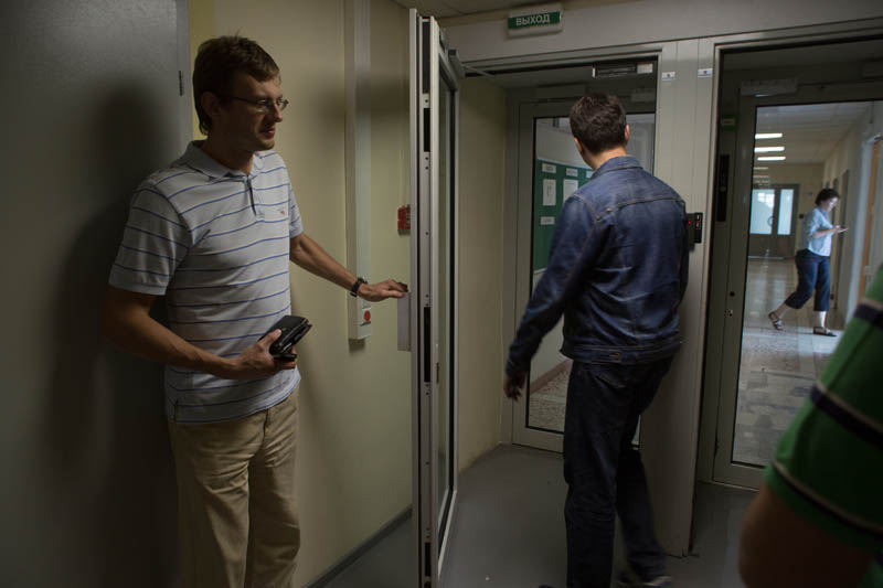 «Тестовая Зона» Билайн: проходите в гермошлюз, одевайтесь теплее в машзале и выключайте телефоны