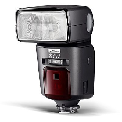 Вспышка Metz mecablitz 64 AF 1 digital предложена в вариантах для камер Canon, Nikon, Olympus, Panasonic, Leica, Pentax и Sony Цена вспышки Metz mecablitz 64 AF-1 digital — 429 евро