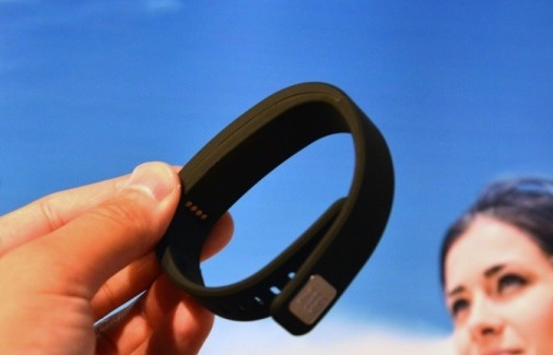 Фитнес браслет ZTE Grand Band оснащён светодиодным дисплеем и аккумулятором ёмкостью 70 мА·ч ZTE Grand Band