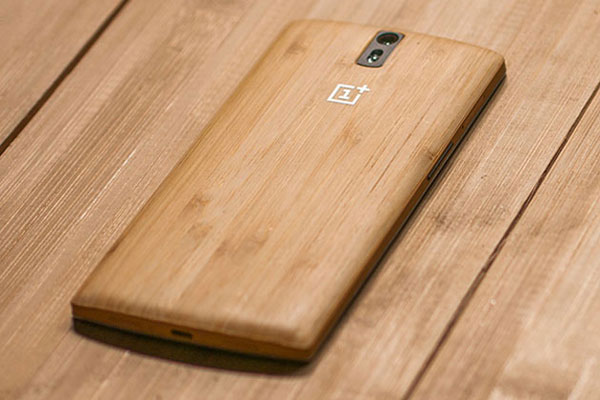 Любителям натуральных материалов понравится новая внешность OnePlus One