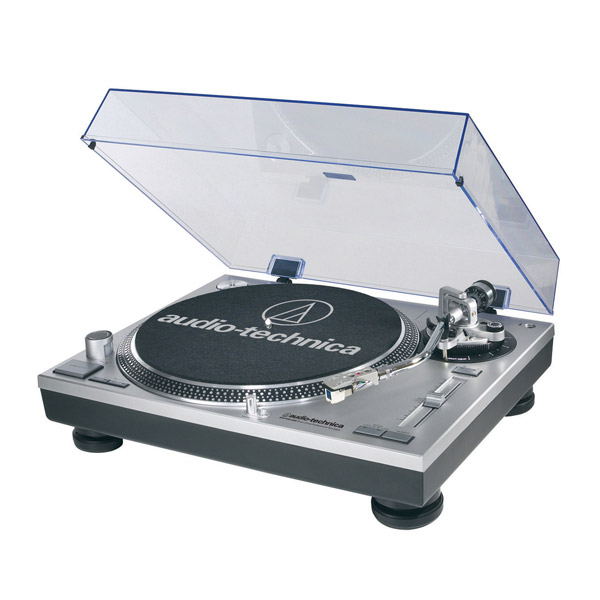 История компании Audio Technica image