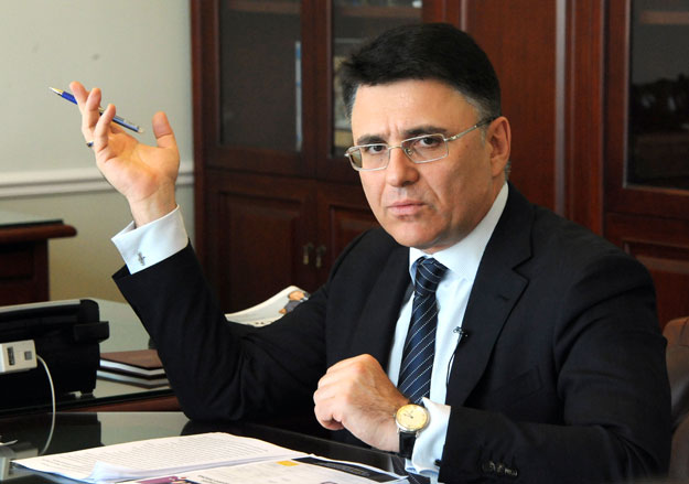 Александр Жаров дал интервью для Ведомостей image