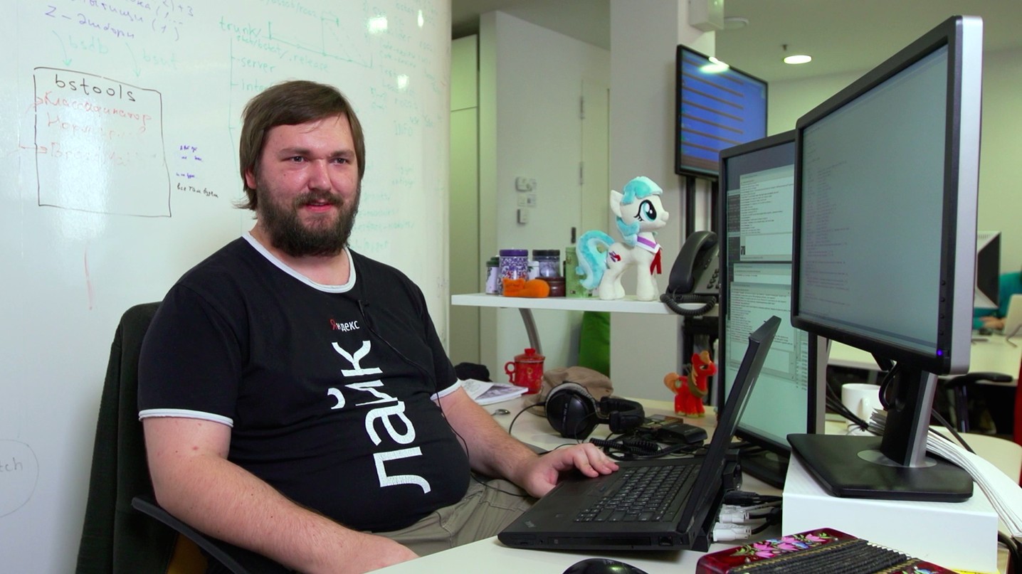 Сколько часов в день может работать программист? Версии ответа из Яндекса