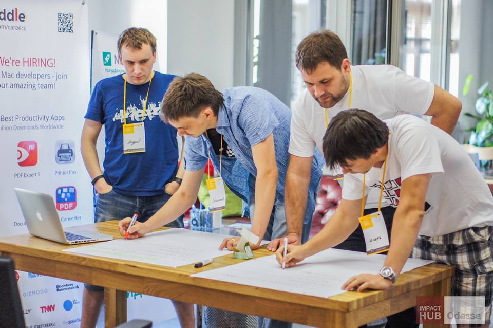 О том, как все происходило на GeeksLab Hackathon: E government City Projects