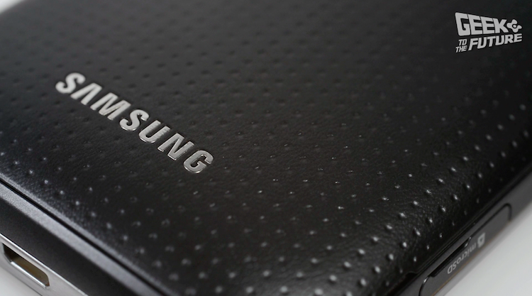 Samsung Galaxy K Zoom: протестировано на людях Samsung Galaxy K Zoom: протестировано на людях