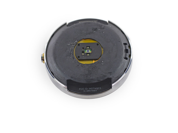 Умные часы Moto 360: полный разбор от iFixit (и 3 из 10 шкале ремонтируемости) Умные часы Moto 360: полный разбор от iFixit (и 3 из 10 шкале ремонтируемости)