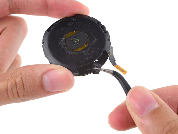 Умные часы Moto 360: полный разбор от iFixit (и 3 из 10 шкале ремонтируемости)