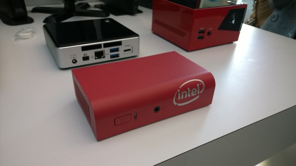 Intel NUC Broadwell