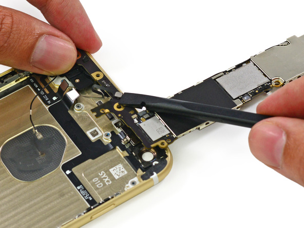 iPhone 6 Plus: полный разбор от iFixit (7 из 10 по шкале ремонтируемости)