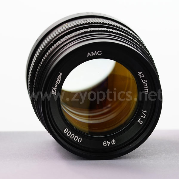 Цена Zhongyi Mitakon 42.5mm f/1.2 равна $359, Zhongyi Mitakon 24mm f/1.7 — $289