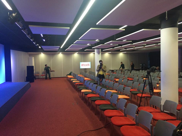 Показы «Кремниевой долины» с Бобуком, вице президентом ABBYY, основателем QIWI и другими парнями из IT + обучение + бесплатные коды на онлайн версию Показы «Кремниевой долины» с Бобуком, вице президентом ABBYY, основателем QIWI и другими парнями из IT + обучение + бесплатные коды на онлайн версию