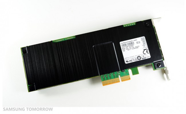 Samsung начала массовое производство 3,2 ТБ 3D V NAND SSD памяти для серверов с интерфейсом NVMe