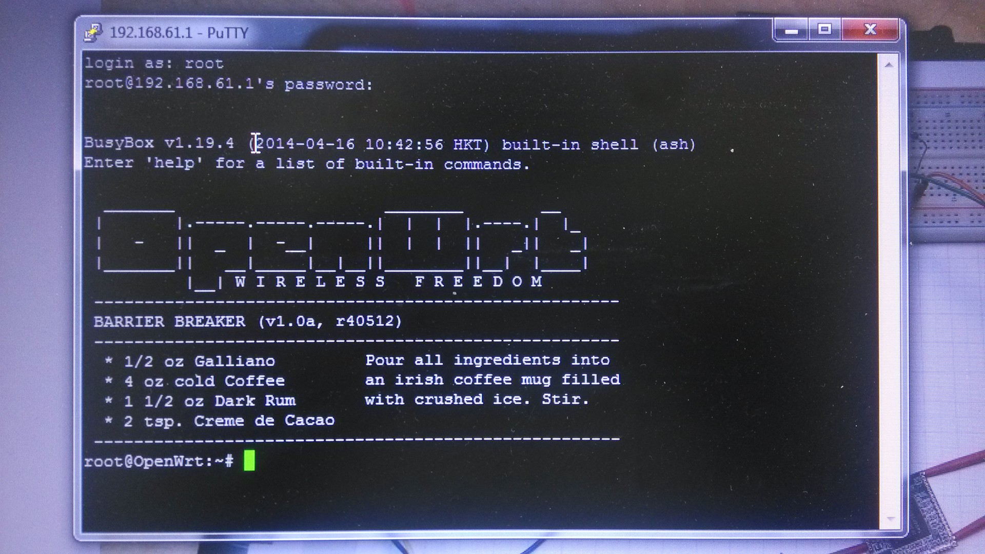 Тестируем VoCore в хакспейсе — микро компьютер с WiFi на Linux OpenWrt Тестируем VoCore в хакспейсе — микро компьютер с WiFi на Linux OpenWrt