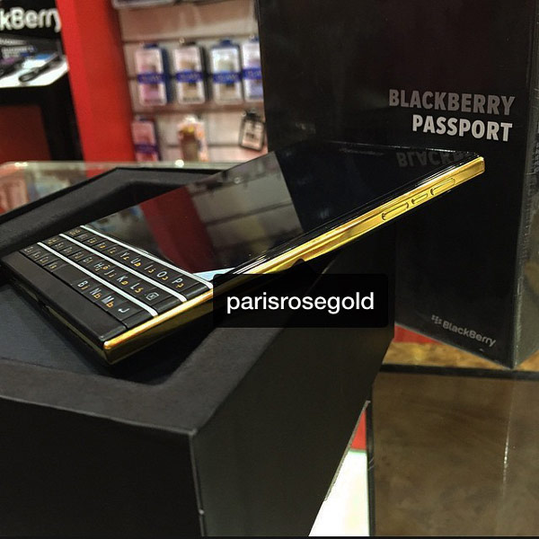 смартфон BlackBerry Passport Gold Edition