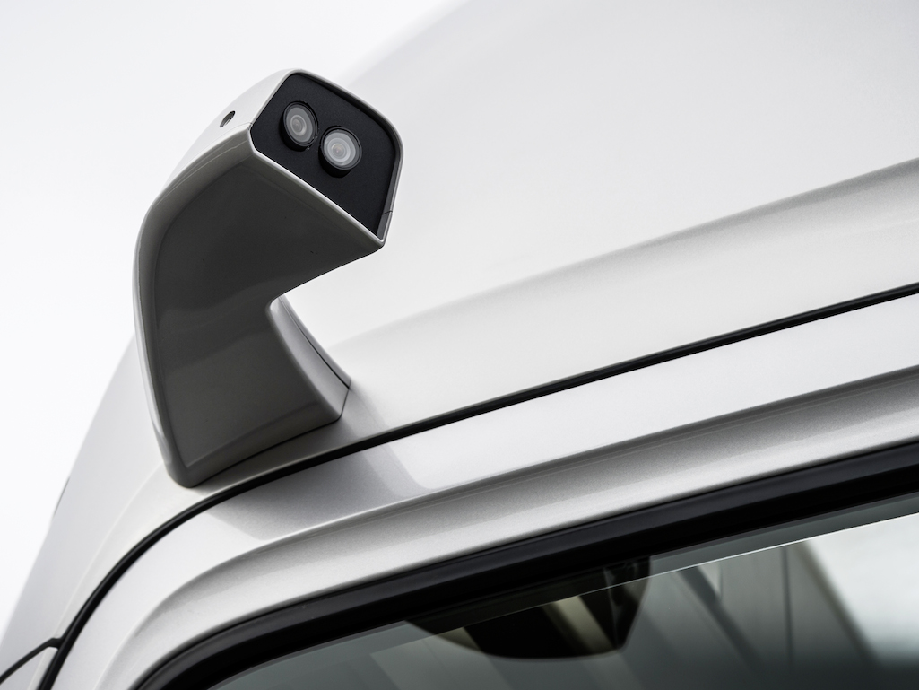 Mercedes представил робот грузовик будущего «Future Truck 2025» Mercedes представил робот грузовик будущего «Future Truck 2025»