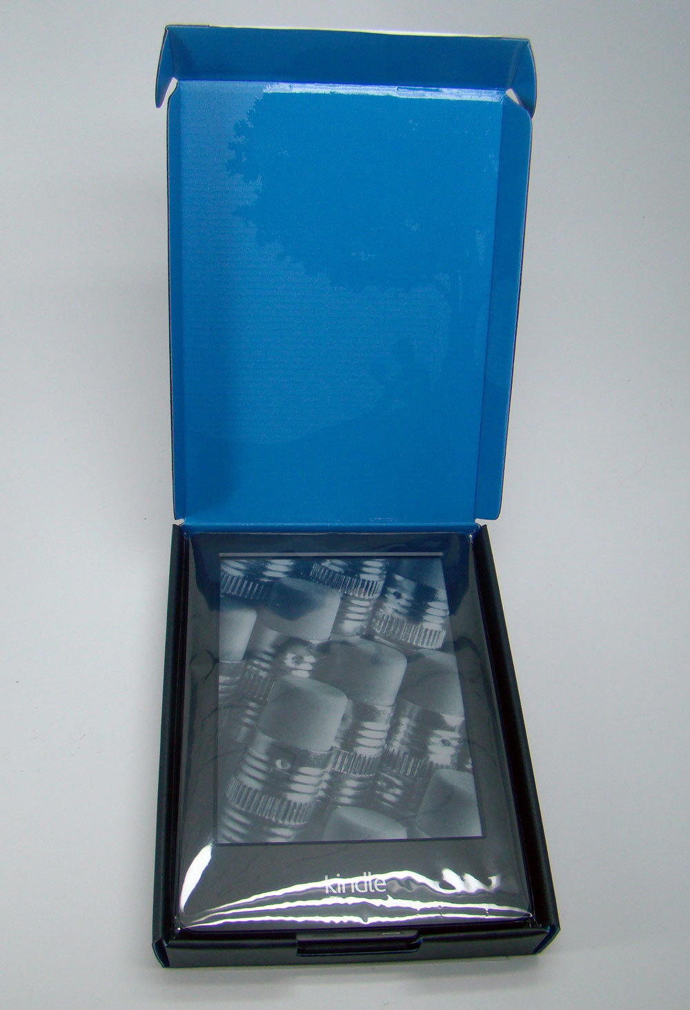 «Русский» из коробки. Сравнительный обзор Kindle 6, Kindle 5 и Kindle Paperwhite «Русский» из коробки. Сравнительный обзор Kindle 6, Kindle 5 и Kindle Paperwhite