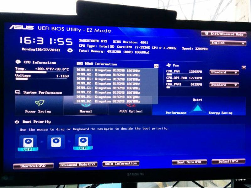 Сказка о том, как отряд белых рыцарей оперативной памяти с чёрным SSD сражался Сказка о том, как отряд белых рыцарей оперативной памяти с чёрным SSD сражался