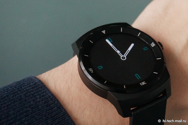 Обзор LG G Watch R, главного конкурента Moto 360