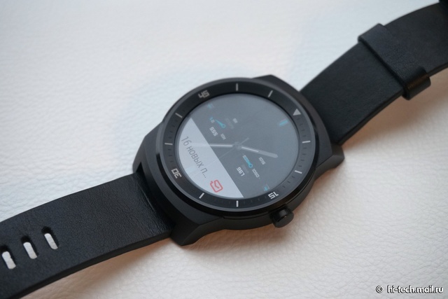 Обзор LG G Watch R, главного конкурента Moto 360