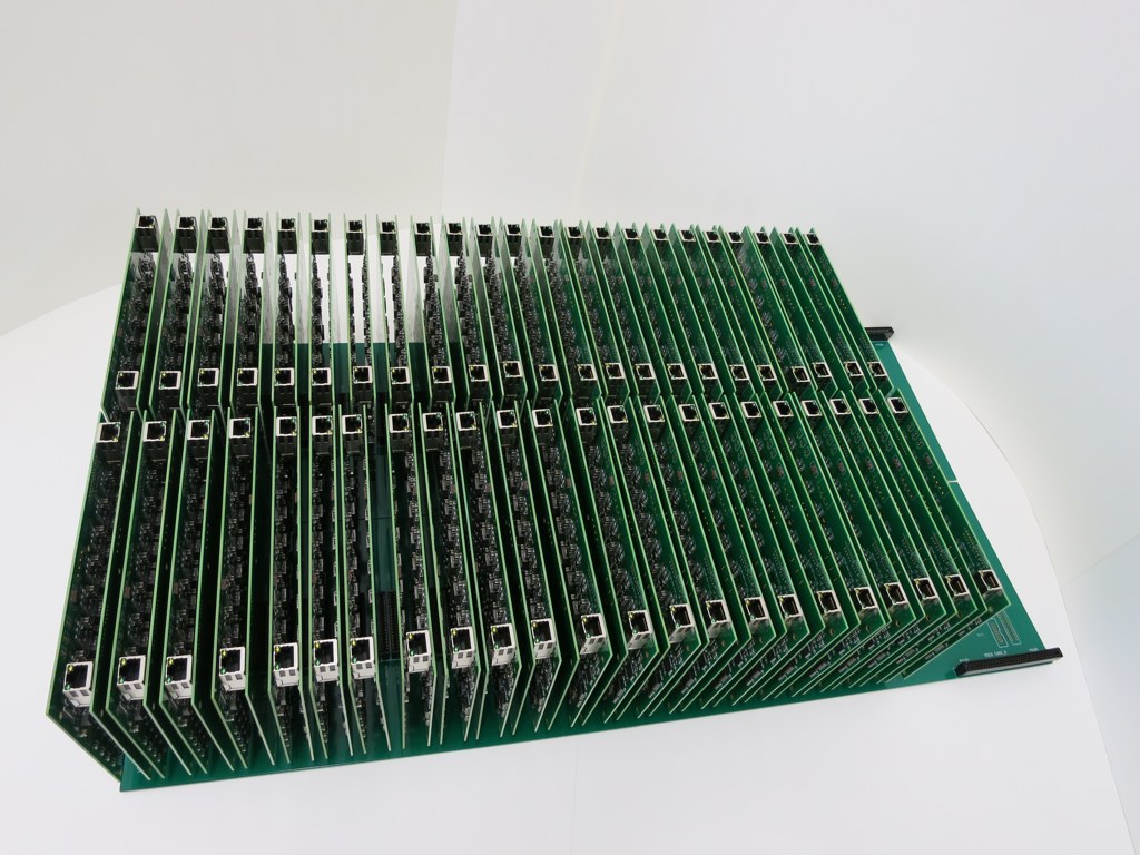 Охлаждение погружением, серверы «под водой»: Immersion 2 для 3M™ Novec™ обеспечил волшебные результаты, применение на практике в Гонконге Охлаждение погружением, серверы «под водой»: Immersion 2 для 3M™ Novec™ обеспечил волшебные результаты, применение на практике в Гонконге