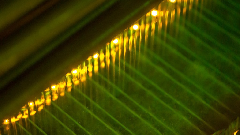 Охлаждение погружением, серверы «под водой»: Immersion 2 для 3M™ Novec™ обеспечил волшебные результаты, применение на практике в Гонконге Охлаждение погружением, серверы «под водой»: Immersion 2 для 3M™ Novec™ обеспечил волшебные результаты, применение на практике в Гонконге