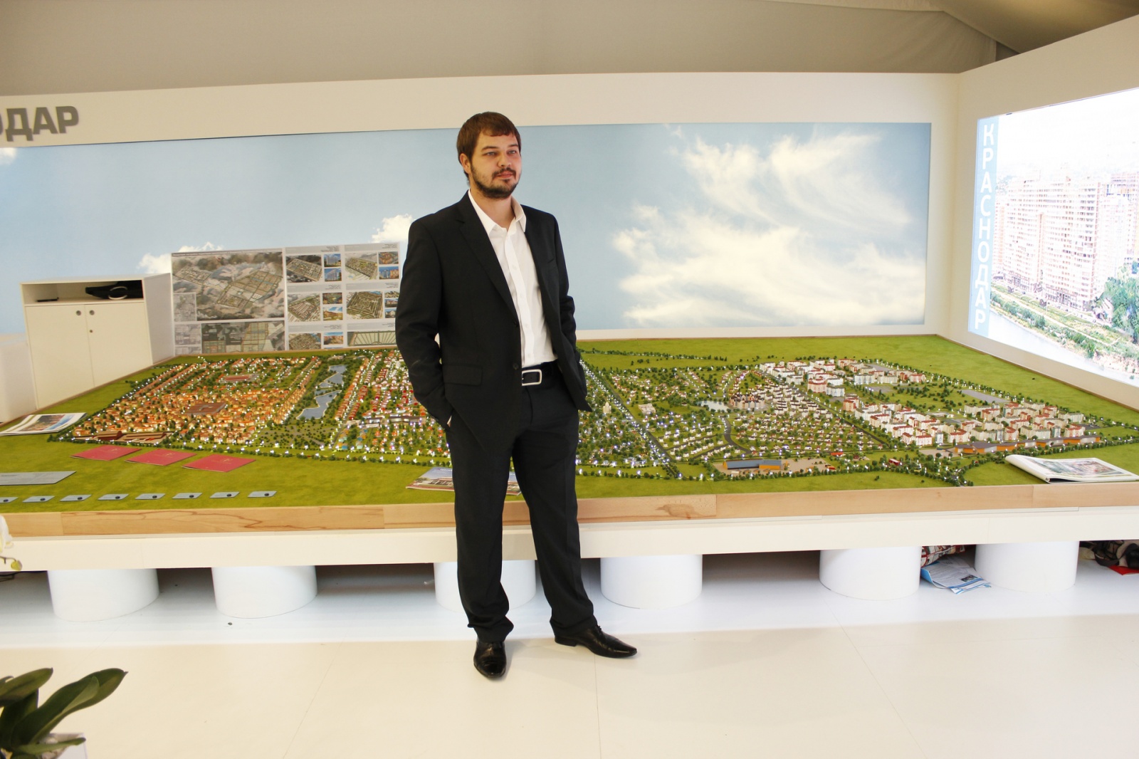 Как мы собирали архитекурный макет Как мы собирали архитекурный макет