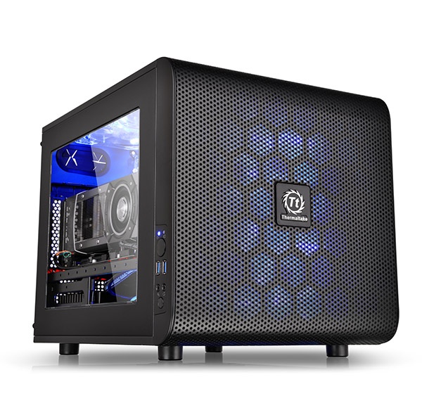 Производитель отмечает, что два корпуса Thermaltake Core V21 можно поставить друг на друга