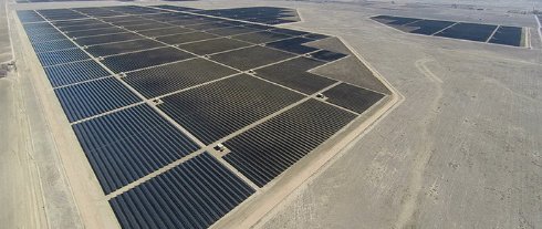 В Калифорнии заработала солнечная электростанция, являющаяся крупнейшей в мире