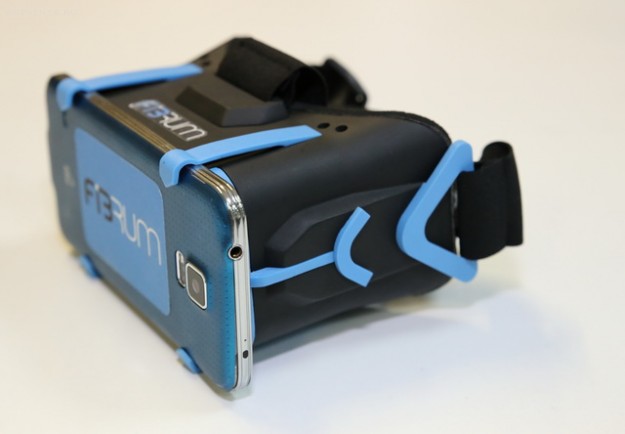 Успеть под ёлку-2: шлем виртуальной реальности Fibrum работает с любыми смартфонами от 4 до 6 дюймов - 1