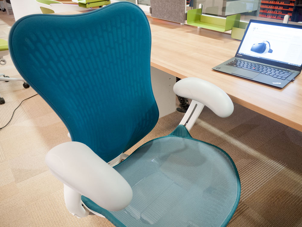 Лучше, чем «Аэрон»: Herman Miller Mirra 2 — мечта гика - 2