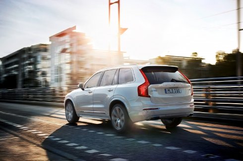 Презентация XC90 T8 — экологичного гибридного внедорожника от Volvo