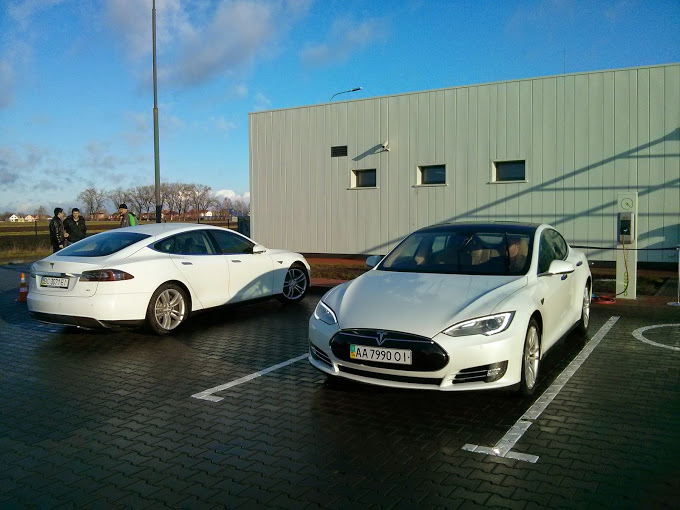 По всей Украине открылась сеть из 34 зарядных станций для электромобилей - 1 По всей Украине открылась сеть из 34 зарядных станций для электромобилей - 1