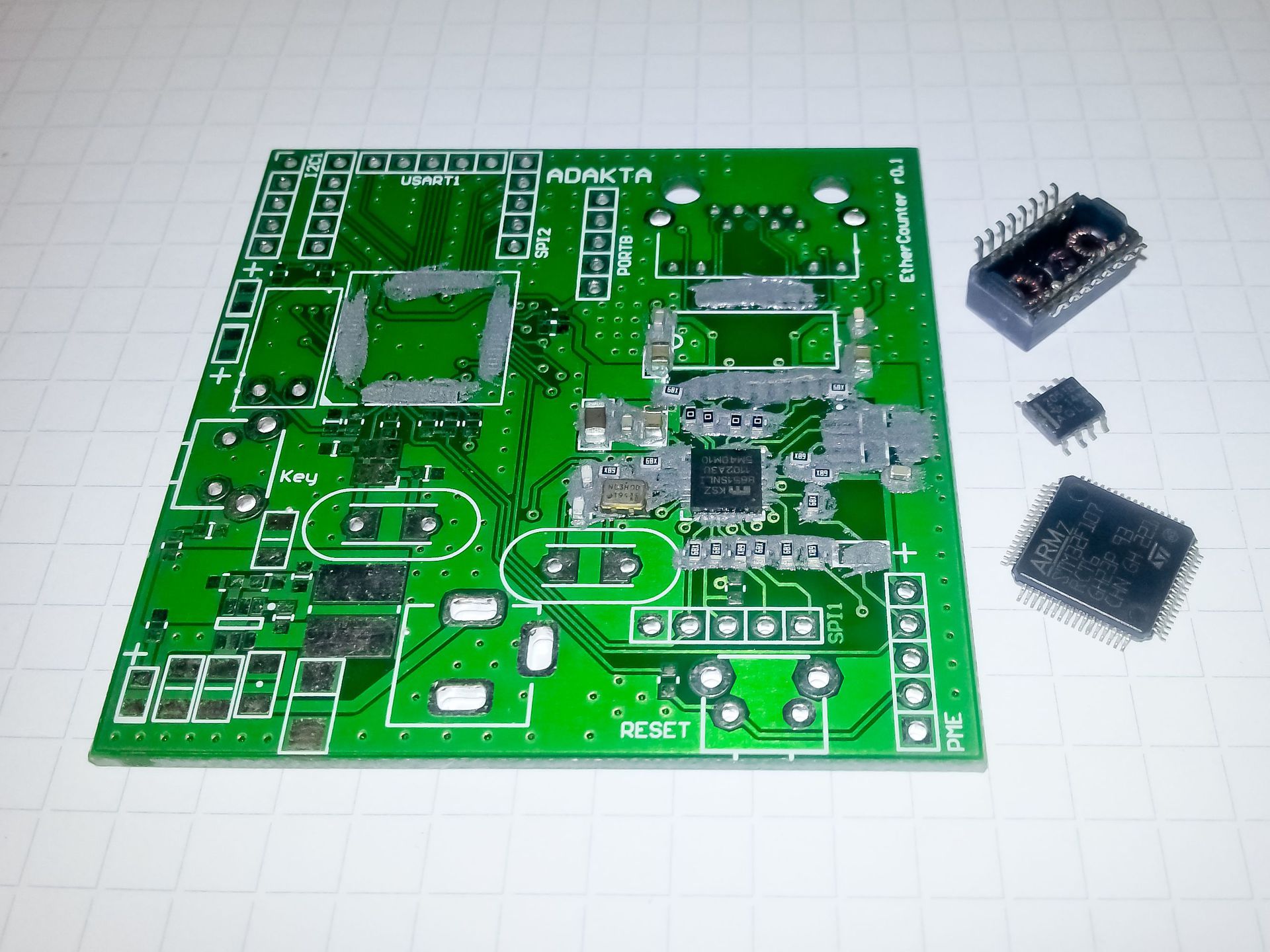 Ручной монтаж сложных плат на компонентах 0402, 0603, QFN, LQFP и THT - 12 Ручной монтаж сложных плат на компонентах 0402, 0603, QFN, LQFP и THT - 12