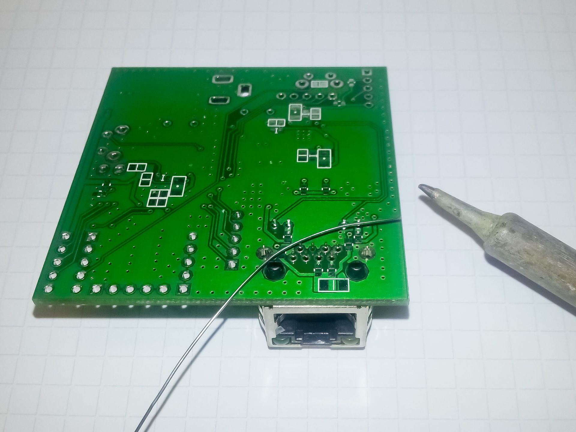 Ручной монтаж сложных плат на компонентах 0402, 0603, QFN, LQFP и THT - 15 Ручной монтаж сложных плат на компонентах 0402, 0603, QFN, LQFP и THT - 15