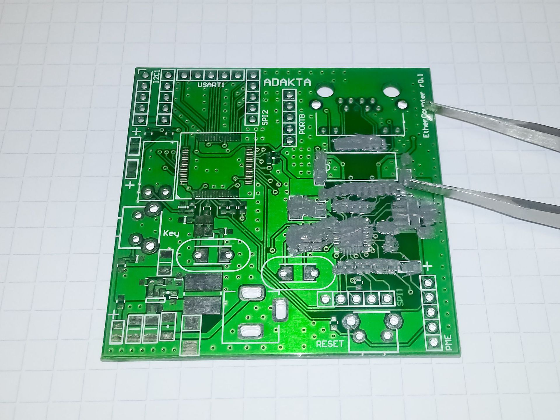 Ручной монтаж сложных плат на компонентах 0402, 0603, QFN, LQFP и THT - 7 Ручной монтаж сложных плат на компонентах 0402, 0603, QFN, LQFP и THT - 7