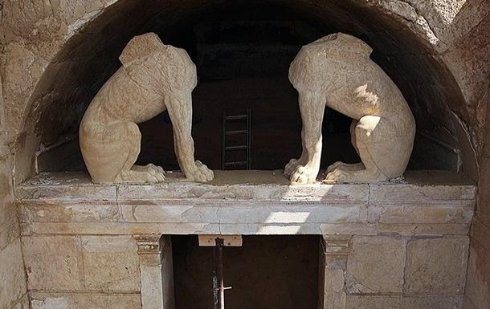 В Греции нашли гробницу Александра Македонского (видео)