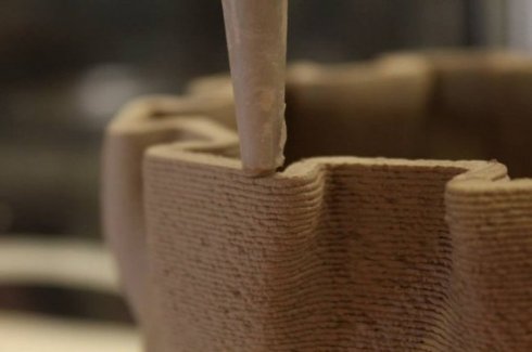 В Италии строят дома из грязи при помощи 3D принтера