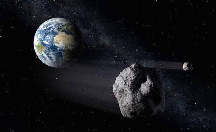 У пролетающего мимо Земли астероида обнаружен мини-спутник - 1