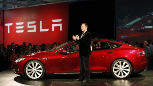 Tesla   разгон до 97 километров в час за 2,8 секунды