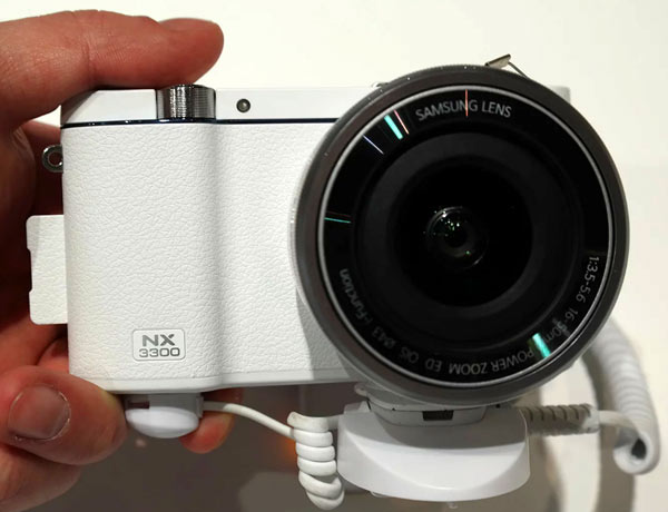 Samsung NX3300