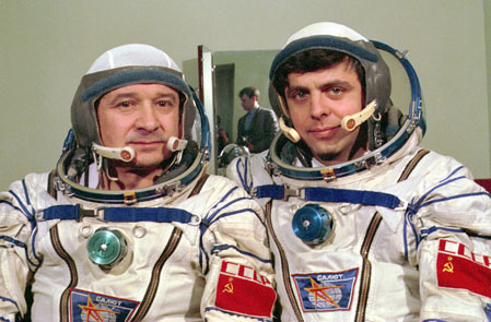 29 лет назад начал работу орбитальный комплекс «Мир» - 2 image