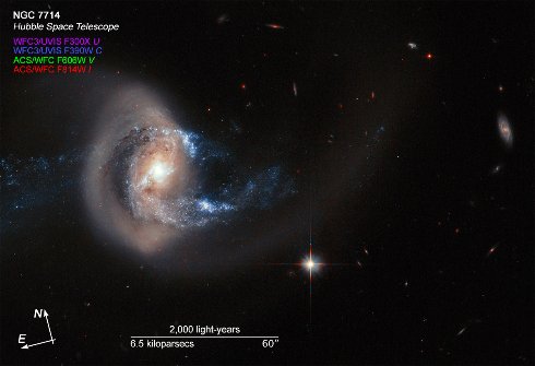 Опубликовано уникальное фото NASA о столкновении двух галактик