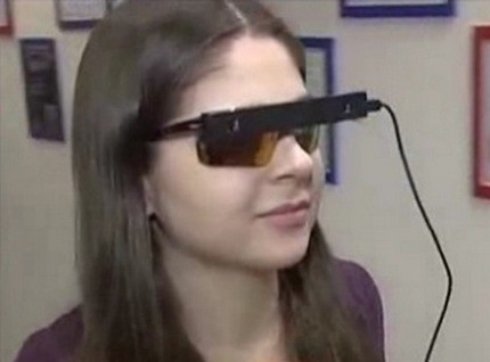 Россияне создали первые 3D очки для слепых