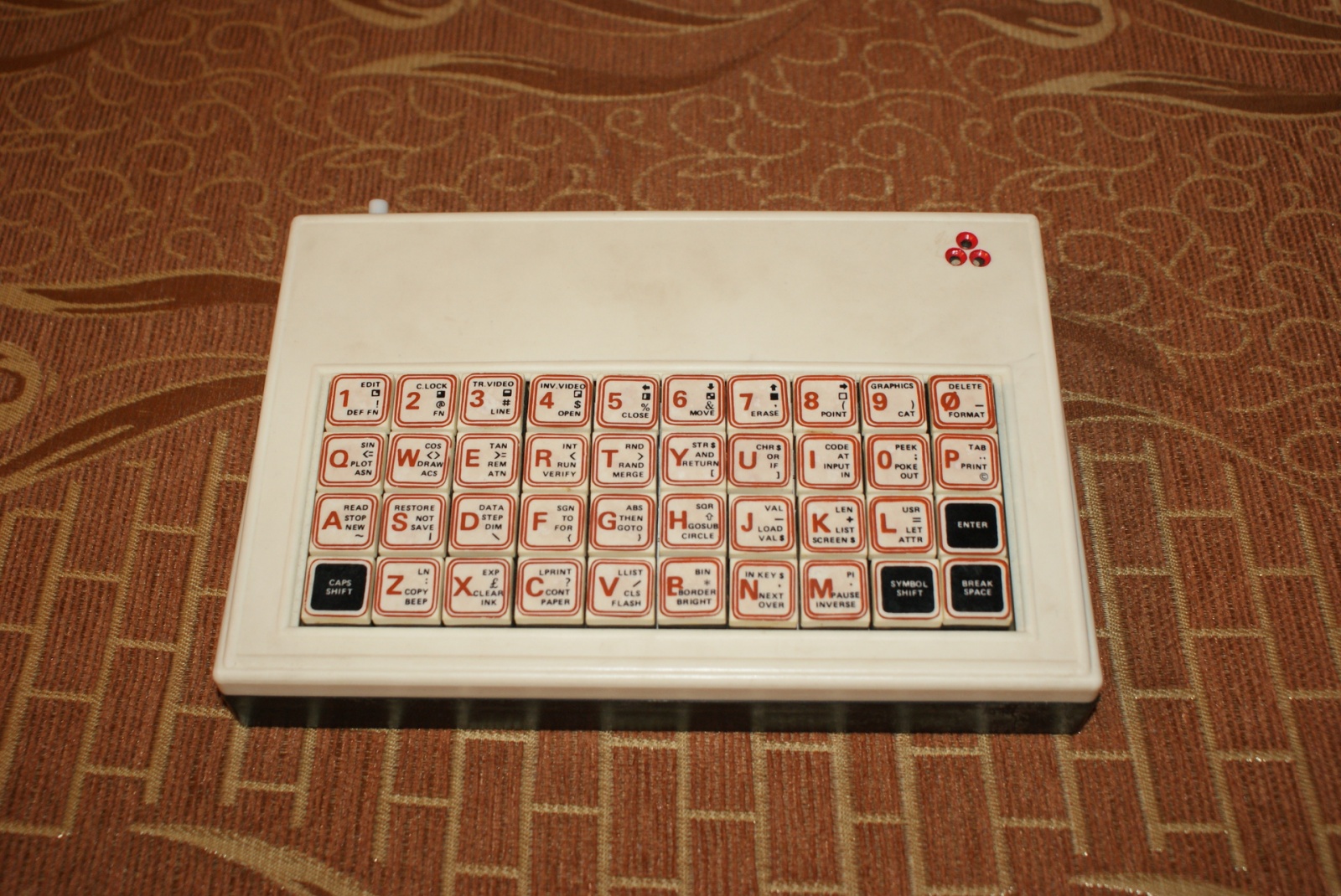 Советский клон ZX-Spectrum или… - 1
