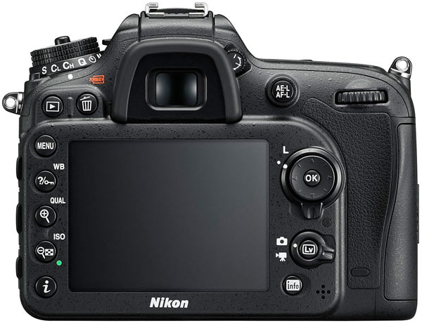 Датчик изображения Nikon D7200 формата APS-C (23,5 х 15,6 мм) имеет разрешение 24,2 Мп