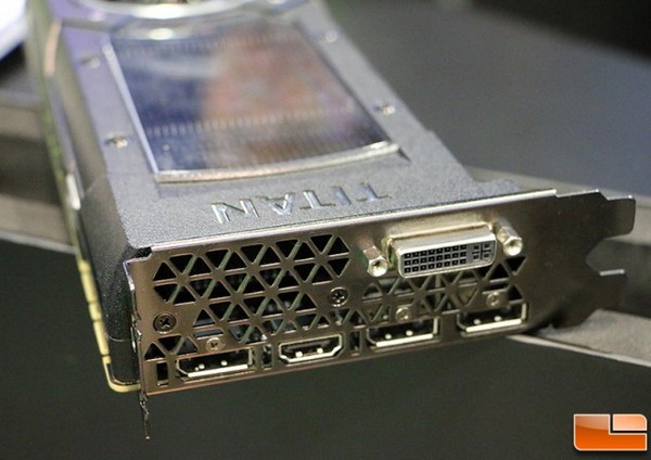 Фотогалерея дня: видеокарта GeForce GTX Titan X - 6 GeForce GTX Titan X
