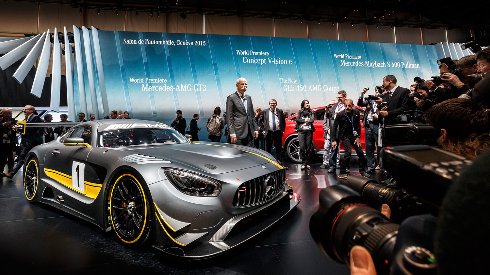 Mercedes показал новый гоночный суперкар