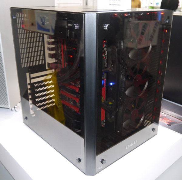 Lian Li на выставке CeBIT 2015: корпуса со стеклянными стенками